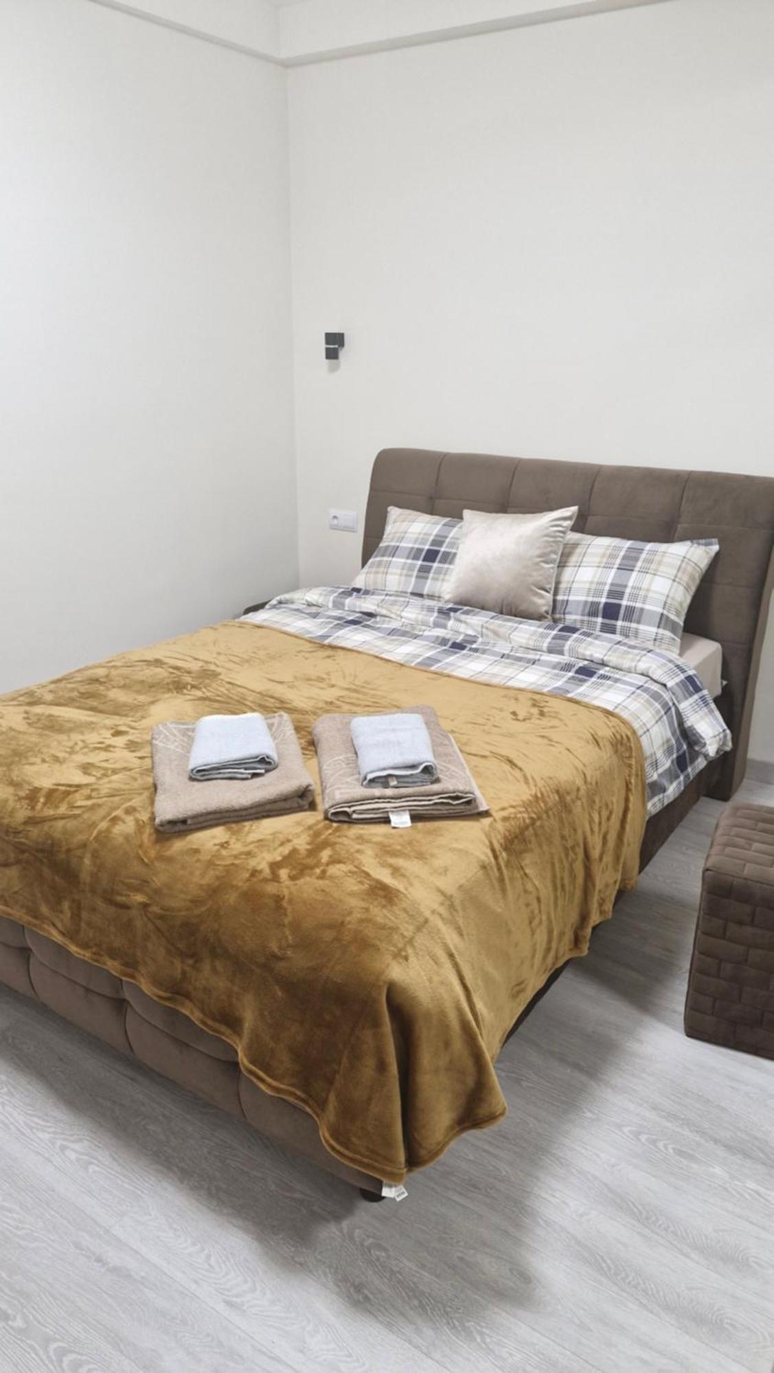 Аэропорт Кишинев 24&24 Daire Dış mekan fotoğraf